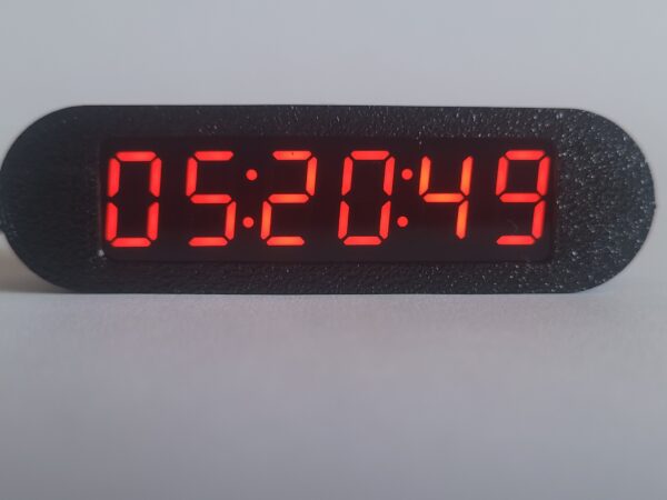 * TAƎS Rally Clock - USB fitting